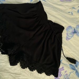 Black Shorts w/lace